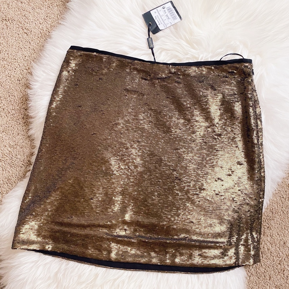 NWT Sequin skirt